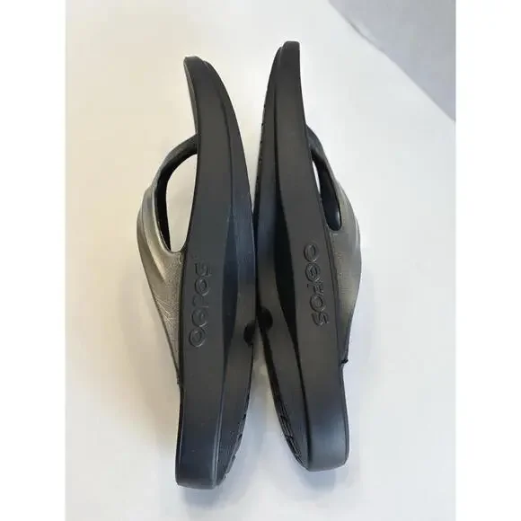 OOFOS OoLaLa LUX Women’s Black Metallic Thong Recovery Flip Flop Sandals US 10 - Picture 9 of 9